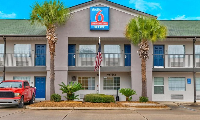 Pascagoula Hotel | Studio 6-Pascagoula, MS
