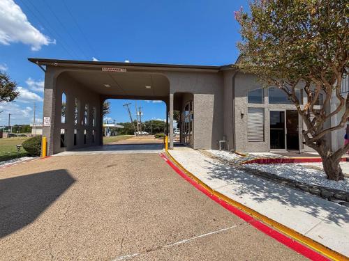 Mesquite Hotel | Studio 6 Suites Mesquite, TX – Gross Rd.