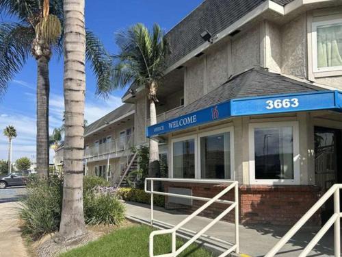La Sierra Hotel | Studio 6 Suites - Riverside, CA South