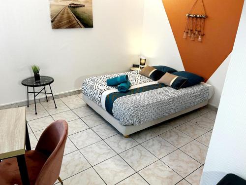 Neris-les-Bains Apartment | Studio A au pied des Thermes de Néris-les-Bains