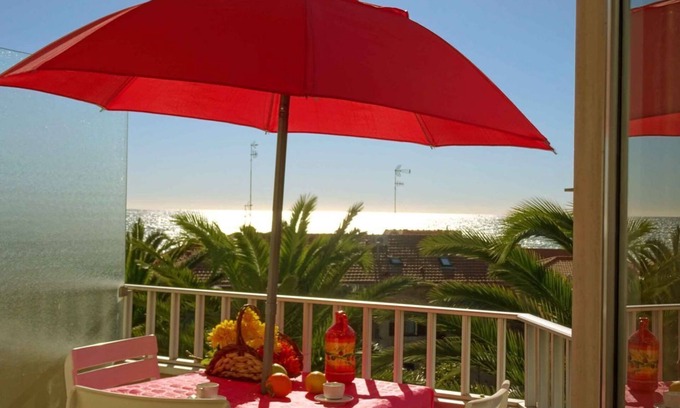 Santo Stefano al Mare Apartment | Studio apartment with balcony with sea view 50 meters from the sea