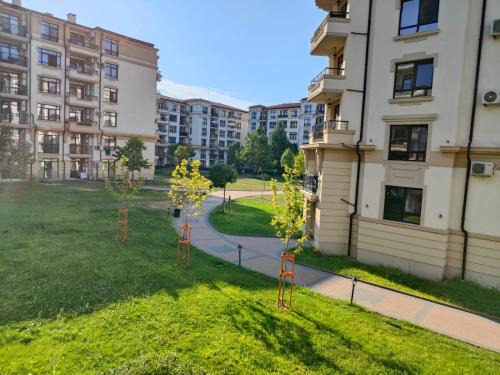 Pomorie Apartment | Studio Aivasovski Park - meters away from beach
