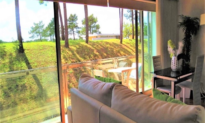 Darque Apartment | Studio Apartment 'Dunas' with Shared Pool, Wi-Fi and Air Conditioning