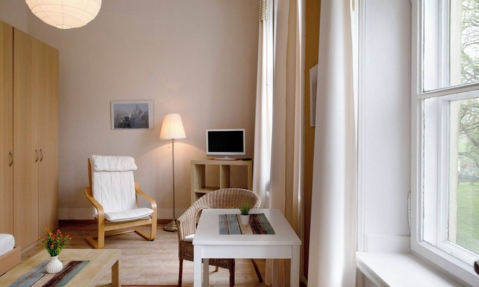 Krakow am See Apartment | Studio Apartment 'Ferienwohnung 3' with Shared Terrace, Shared Garden