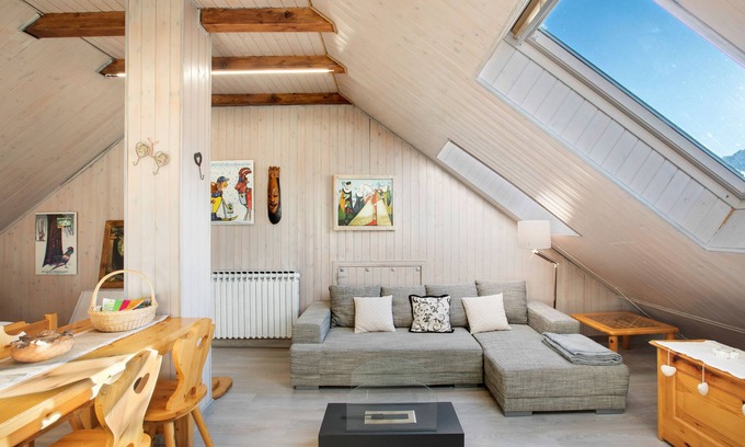 Gimillan Apartment | Studio Apartment 'Finestra Sul Gran Paradiso' with Mountain View and Wi-Fi