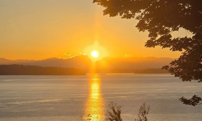 Seahurst Apartment | Studio apartment in Seahurst w/access to the Salish Sea