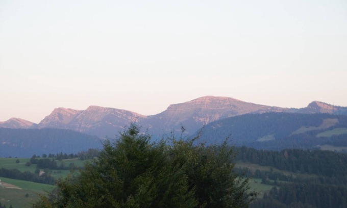 Irsengund Apartment | Studio Apartment 'Traumblick Appartement Oberreute' with Mountain View, Private Terrace and Wi-Fi