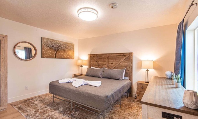 Liberty Wells House | Studio Apartment Near City Center — Self Check-in