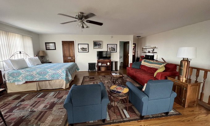 Jerome Apartment | Studio Apartment with views of Sedona, Verde Valley, and San Francisco Peaks
