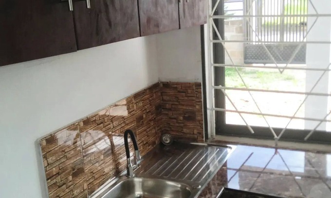 Cape Coast House | Studio Appartment -Kitchen, Bathnn