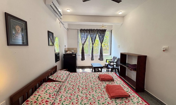 Arambol Apartment | Studio Arambol Hideaway R4 by Mukund Sadan Arambol