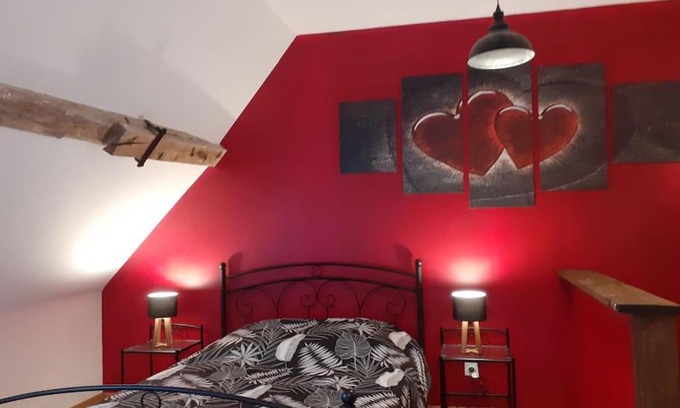 Verdelot Apartment | studio atypique et reposant