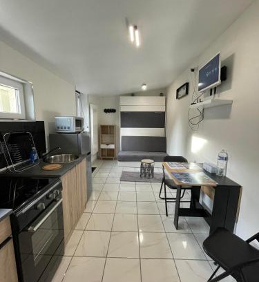 Verton House | Studio avec jardin clos