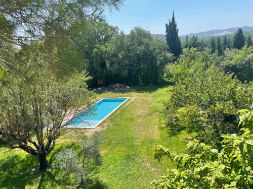 Orgon House | Studio avec piscine