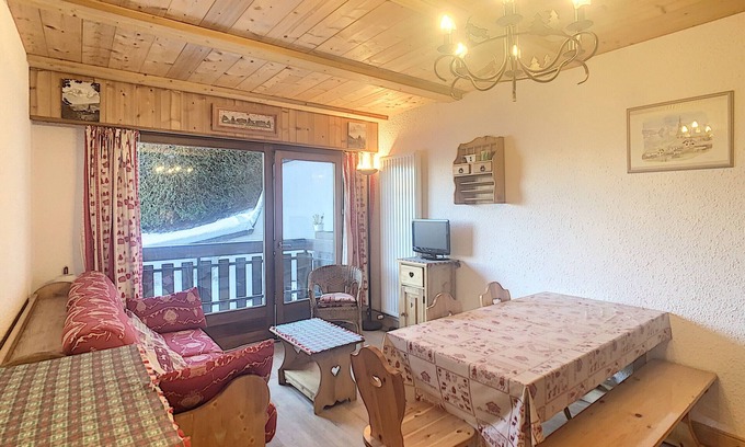 Combloux Apartment | Studio cabine au pied des pistes avec balcon et équipements complets – 3,5 Km de Combloux