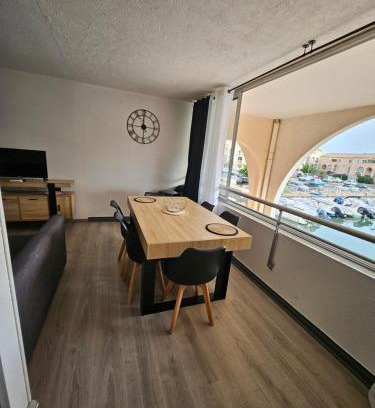 Sete Apartment | studio cabine - Sète - 6personnes - rénové - moderne - en bord de plage avec clim