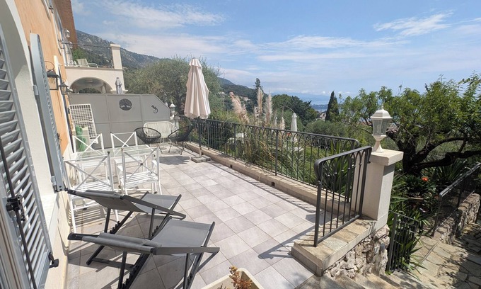 Beausoleil Apartment | "Studio Cactus Terrace sea view at Mas d'Angeline"