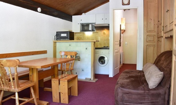 Pralognan-la-Vanoise Apartment | Studio central avec parking et balcon, proche commerces et téléphérique - FR-1-464-151