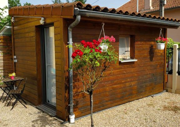 Decines-Charpieu Apartment | Studio - Chalet indépendant