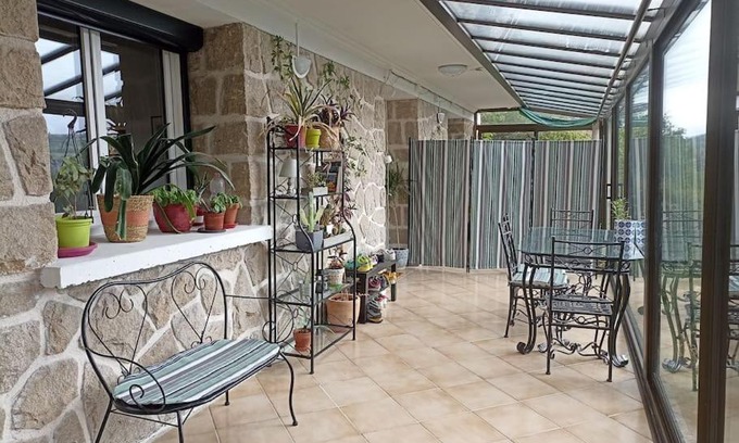 Vals-pres-le-Puy Apartment | Studio chemin de Saint Jacques