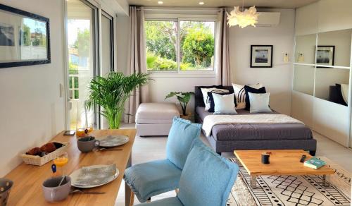Vence Apartment | Studio climatisé, vue imprenable-wifi