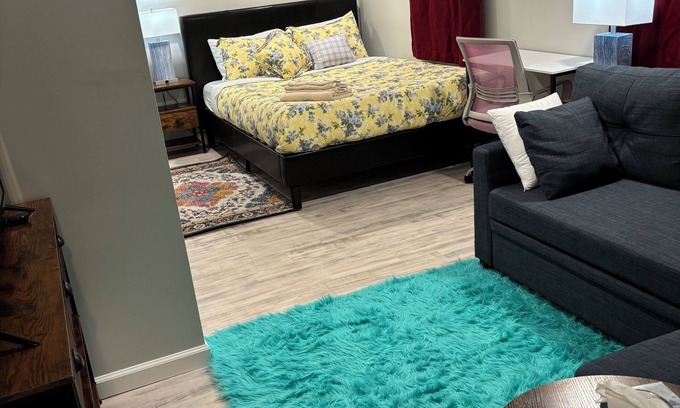 Cleveland Apartment | Studio-close to Cleveland clinic With WiFi and AC in Cleveland Heights