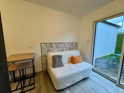 Saligny Apartment | Studio Cosy à Bellevigny