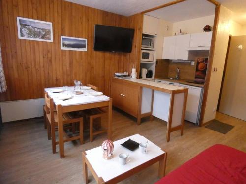 Vignec Apartment | Studio cosy 4 pers avec balcon, parking et accès salle de musculation - St Lary Soulan - FR-1-457-286