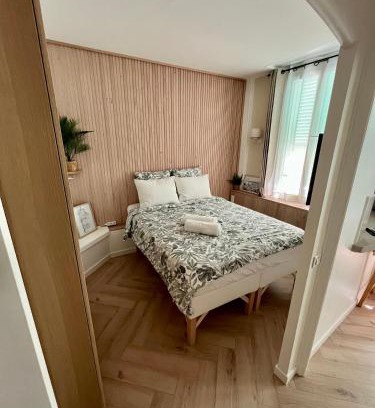 Quartier du Port Apartment | Studio Cosy et Central