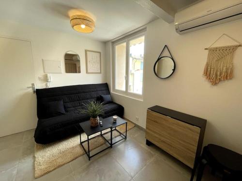 La Crau Apartment | Studio cosy et climatisé, idéal pour 2 pers