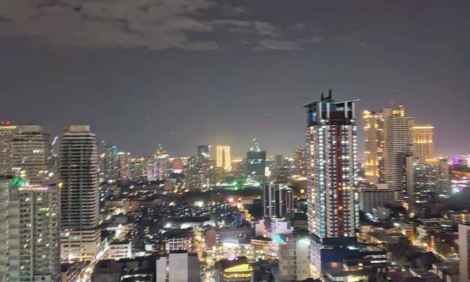 Ermita Night District Condo | Studio Cozy Room on Birch Tower Malate, Manila with Balcony & Pool