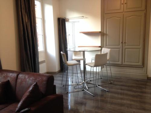Figeac Apartment | Studio de la Halle.