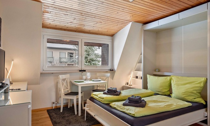 Schoenwald Apartment | Studio 'Schwarzwaldblick D Mit Pool' with Mountain View, Balcony and Wi-Fi