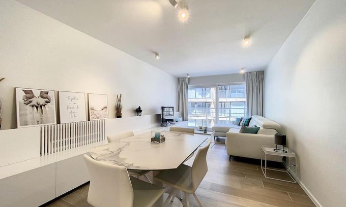 Oostduinkerke-Bad Apartment | Studio 'De Zandloper' te Oostduinkerke - Bad