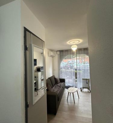 Lamalou-les-Bains Apartment | Studio en RDC, climatisé