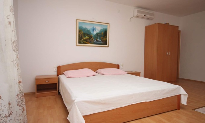 Kustici Apartment | Studio flat near beach Zubovići, Pag (AS-6356-a)