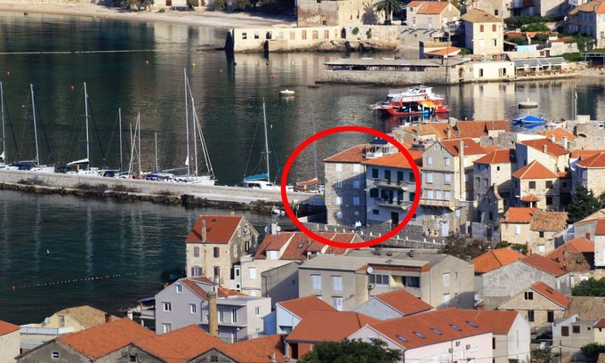 Komiza Apartment | Studio flat with air-conditioning Komiža, Vis (AS-2431-b)