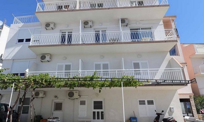 Cove Tri Zala (Zrnovo) Apartment | Studio flat with balcony and sea view Živogošće - Blato, Makarska (AS-22253-b)