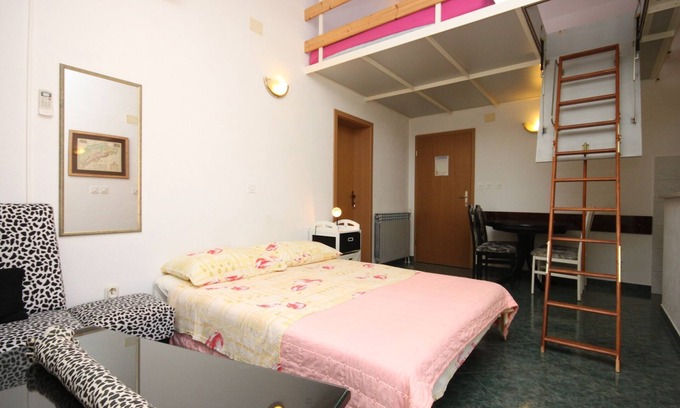 Ratac Apartment | Studio flat with terrace and sea view Makarska (AS-9696-a)