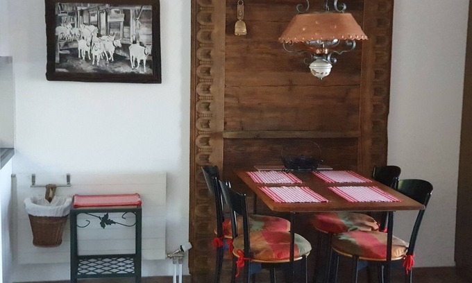 Emmetten Apartment | Studio for 2-4 guests with balcony and panorama view