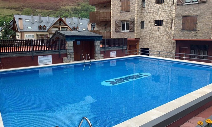Vielha Apartment | STUDIO FOR 2-4 PEOPLE IN VIELHA. VALLE DE ARÁN