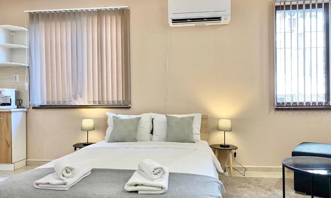 Stara Zagora Apartment | Studio for 4 Guests Next to Mall & Free Street Parking
