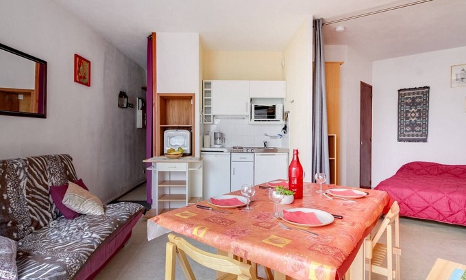 Bareges Apartment | Studio for 4 with TV, parking, pets allowed, near ski resort