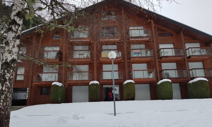 Les Contamines-Montjoie Apartment | Studio Cabin at the foot of the gondola, next to the leisure park