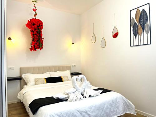 Chiajna Apartment | Studio Full Kitchen AC Free Parking Popcorn Wine