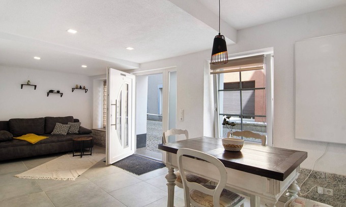 Igelswies Apartment | Studio Holiday Apartment "Lilly" with Wi-Fi