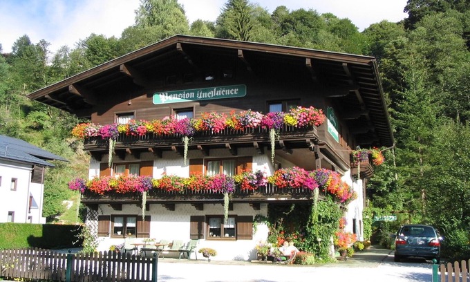 Saalbach-Hinterglemm Apartment | Studio in Saalbach near Ski Slopes