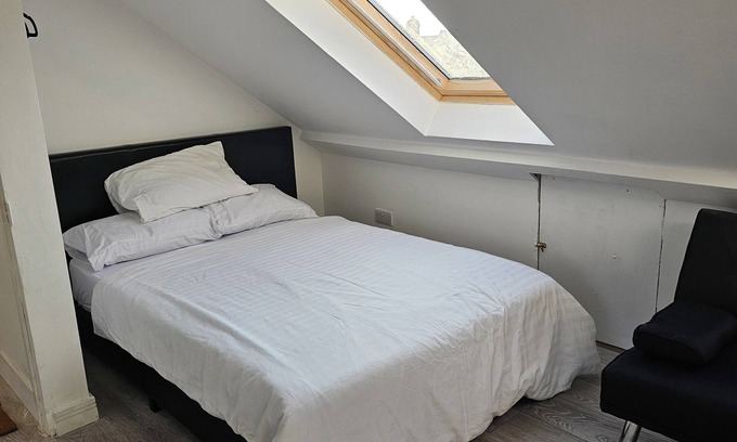 Cheshunt Apartment | Studio in Cheshunt