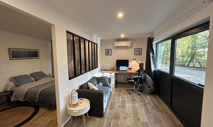 Pessac Apartment | Studio in the heart of nature!