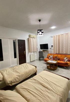 Algiers Apartment | studio la falaise